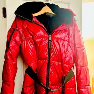 BEAUTIFUL Women's Hooded Belted Super Wet Puffer Coat